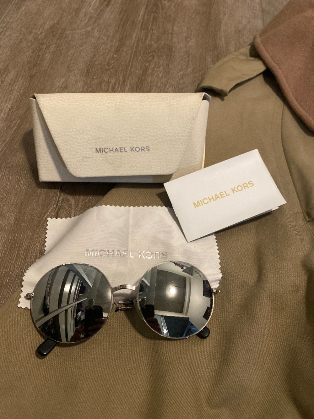 MK round mirrored lenses